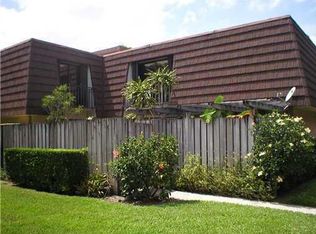 1422 14th Ln, Palm Beach Gardens, FL 33418