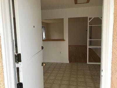 3rd image of 428 Miramar Dr