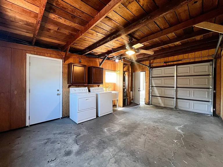 805 California Blvd — Photo 23