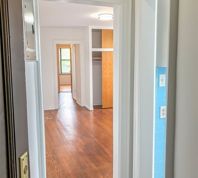 1st image of 24-40 38th St #B4