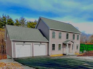 2 Quinlan Dr, Milford, NH 03055
