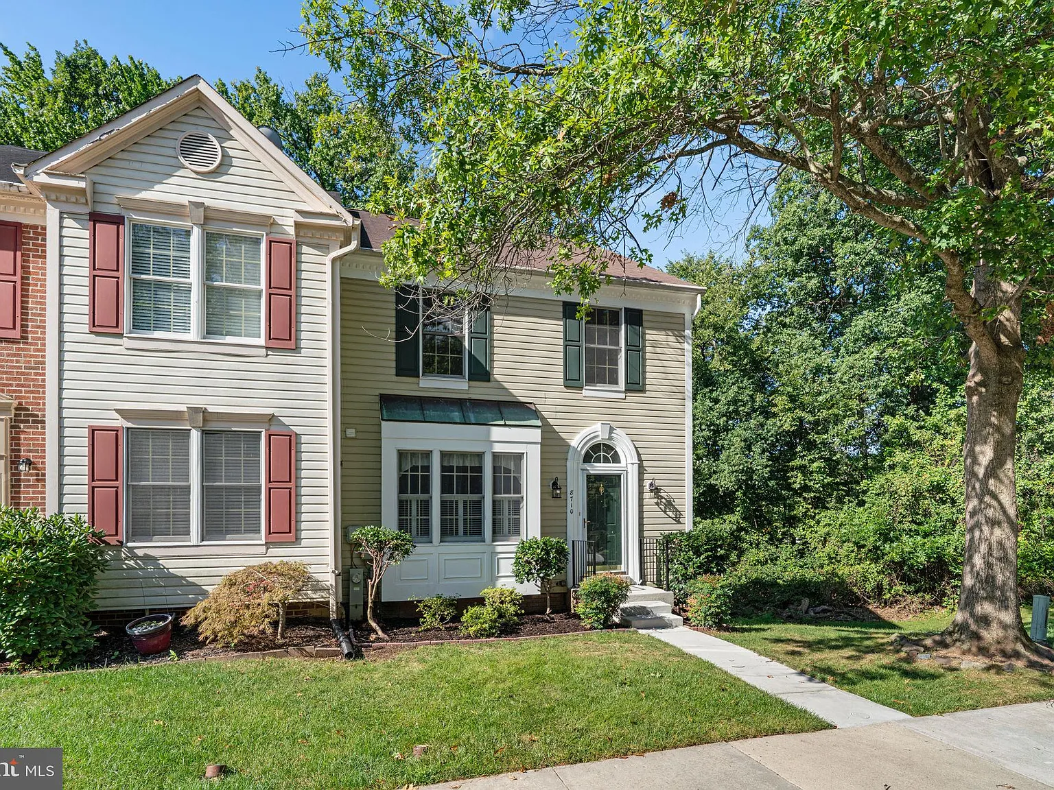 4 bed, 3.5 bath, 2528 sqft, $3,500 — Photo 3