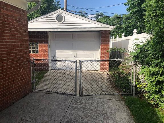 2nd image of 3070 Sylvan Dr