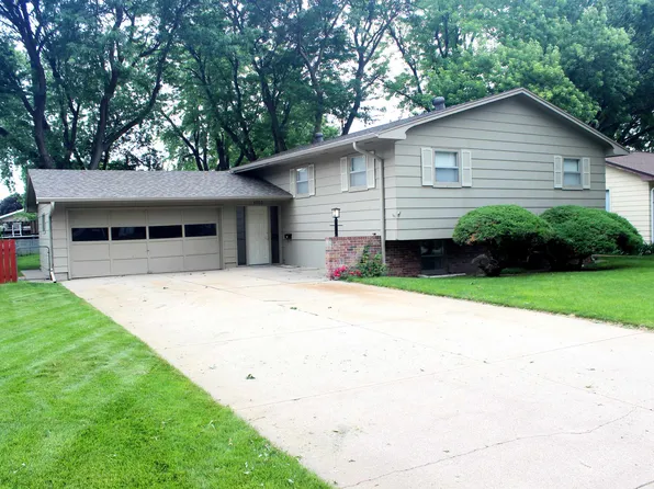 1503 W 36th St, Kearney, NE 68845