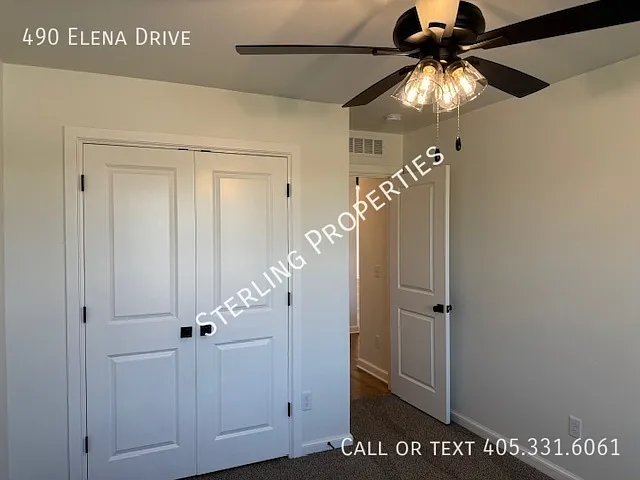 490 Elena Dr — Photo 17
