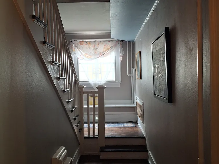 251 Michigan Ave — Photo 26