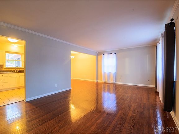 2nd image of 1056 Bluejay Dr