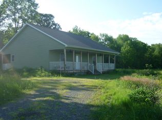 17080 Panola Dr, Lindstrom, MN 55045