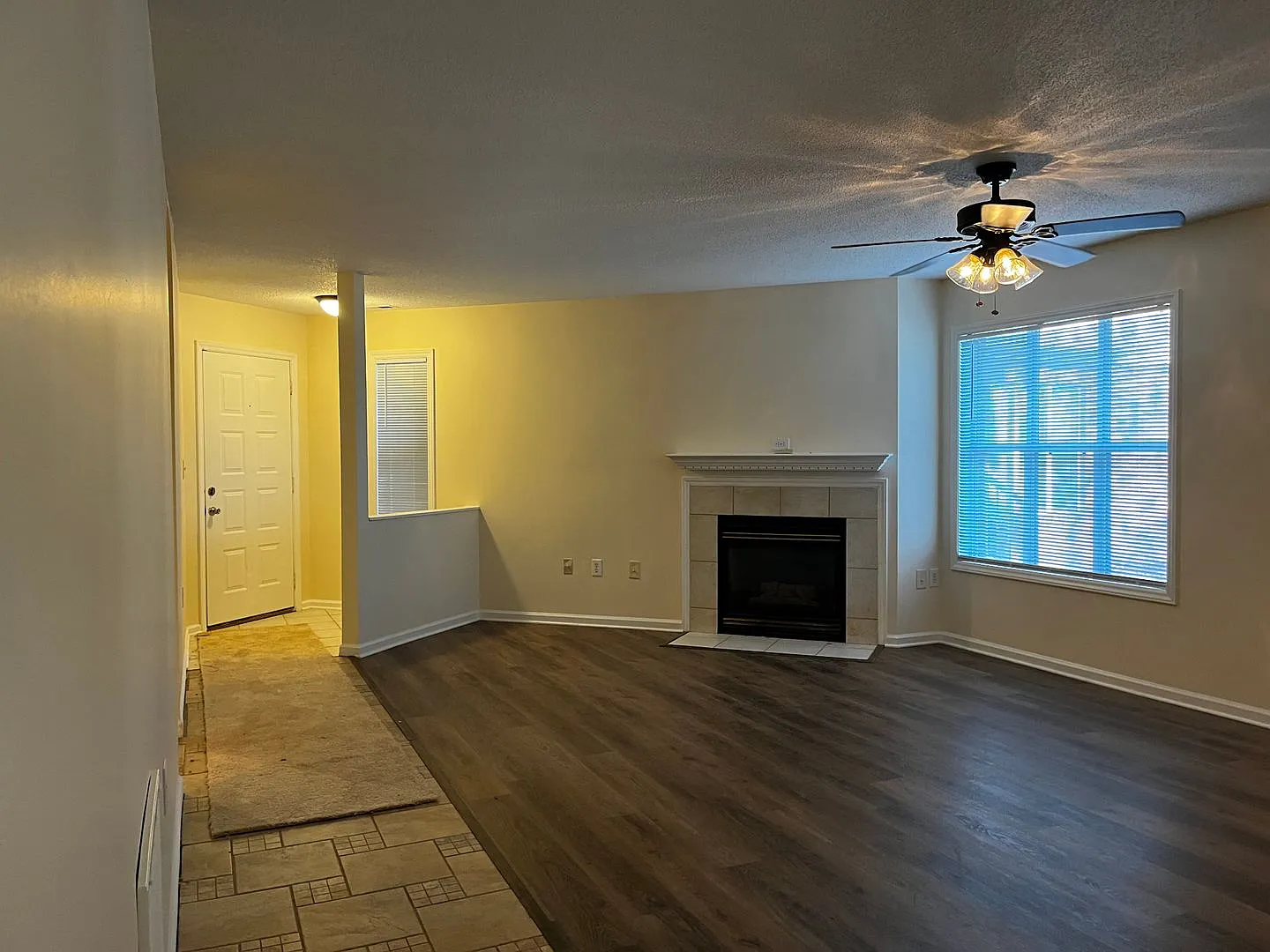 Town home located in Greenville — Photo 3