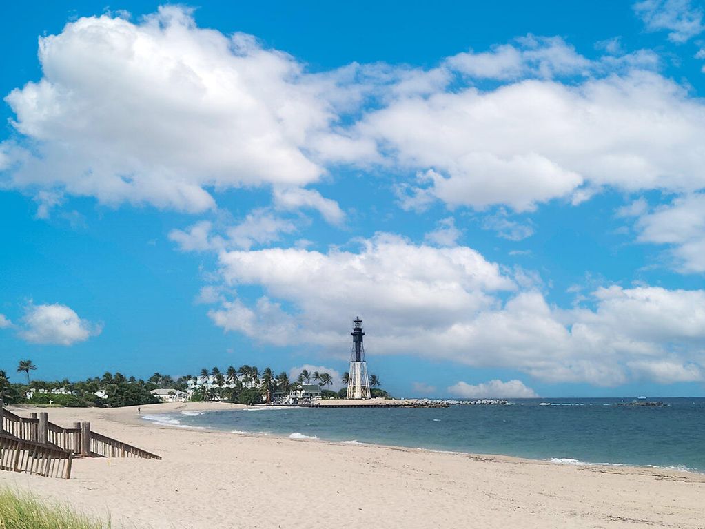 1776 BAY Drive, Pompano Beach