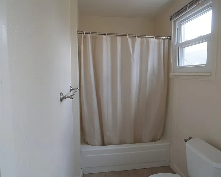 824 Midland Ave #A — Photo 6