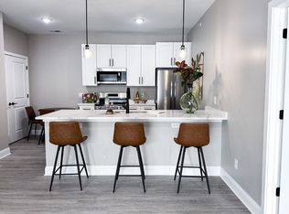 3325 Millersport Hwy #201, Getzville, NY 14068