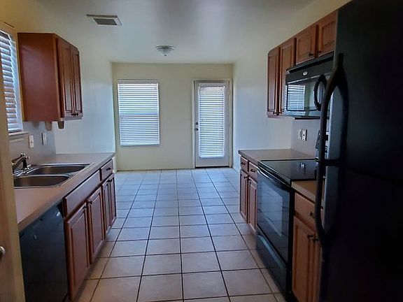4th image of 801 Grickle Dr