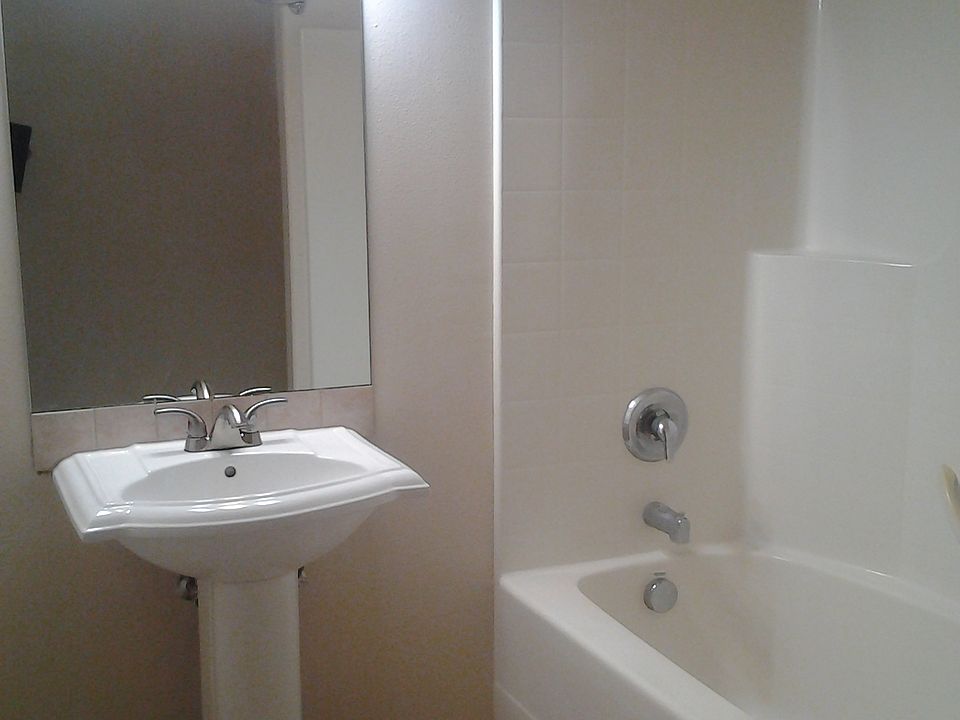 1st image of 4504 Desert Cove Ct