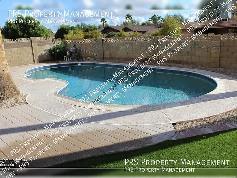 1517 E Gemini Dr — Photo 13