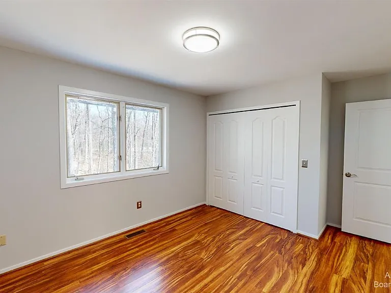 1280 Sunset Rd — Photo 23