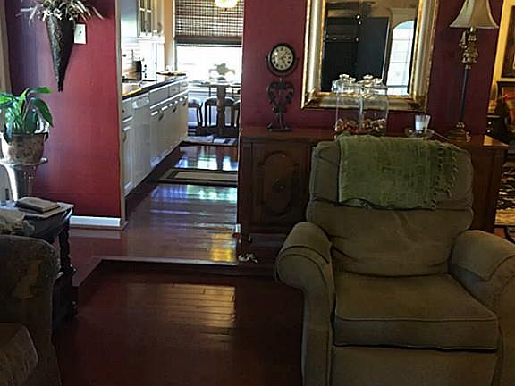 4th image of 1515 Wentwood Dr
