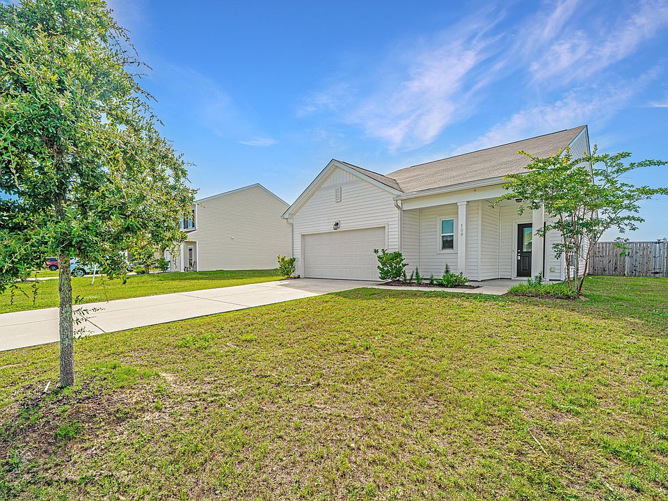 1st image of 109 Lyra Ln
