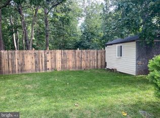 5619 7th Rd S #B, Arlington, VA 22204