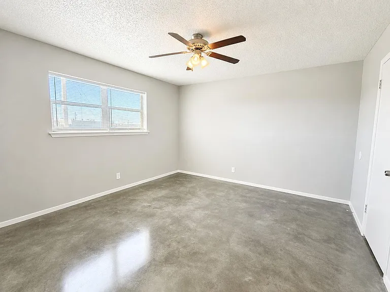 San Antonio St. Lofts — Photo 5