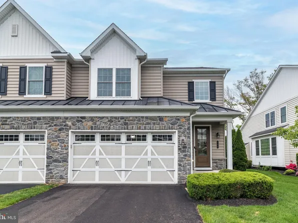 105 Brentwood Ct, Colmar, PA 18915