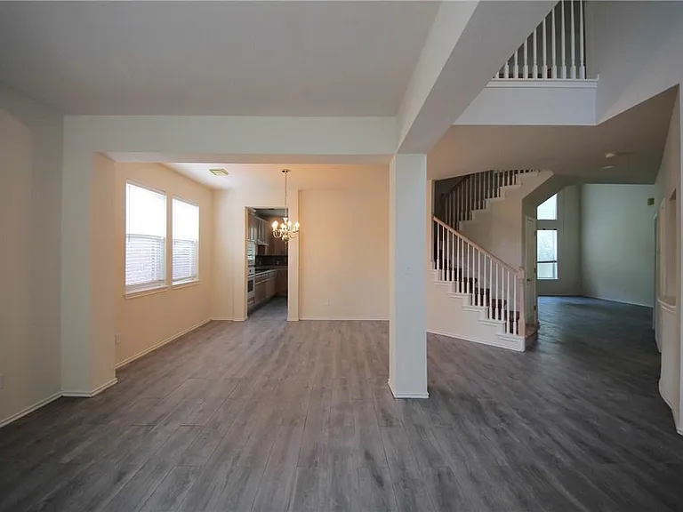 15843 Garrison Cir — Photo 4