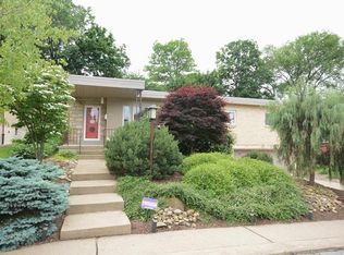 15 Sheridan Ct, Pittsburgh, PA