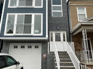 99 S 10th St #2, Newark, NJ 07107