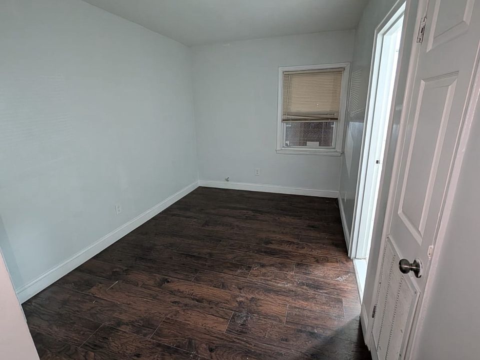 2nd image of 145-144 N Walnut St #Cpm2