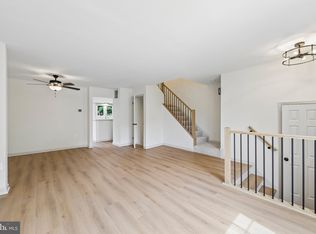 14608 Flower Hill Ct, Centreville, VA 20120