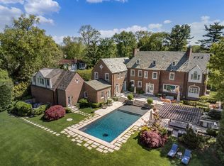 8 Dolma Rd, Scarsdale, NY 10583