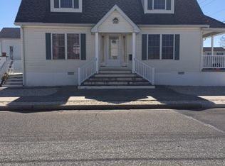 100 E Topeka Ave, Wildwood Crest, NJ 08260