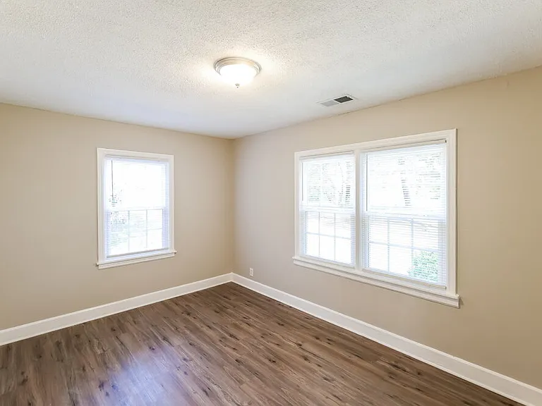 914 Park Pl — Photo 13