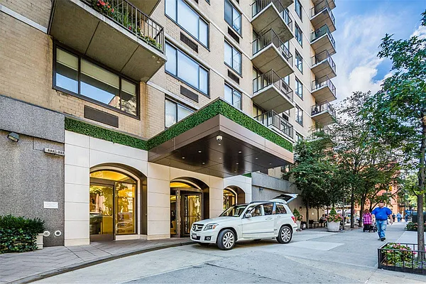 Rented by Modlin Group | media 33