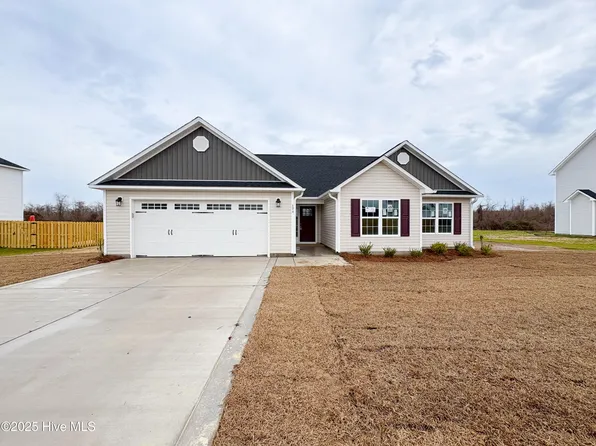 604 Turkey Trot Trail, Maysville, NC 28555