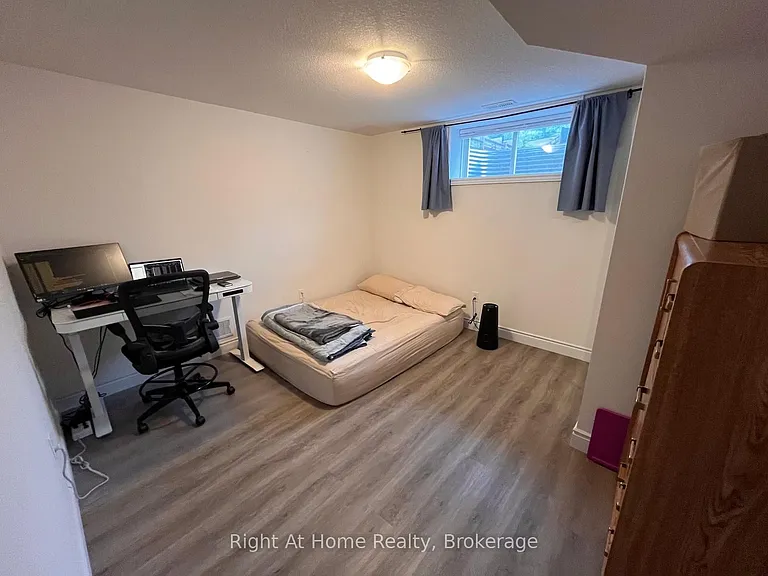 222 Ladyslipper Dr — Photo 9