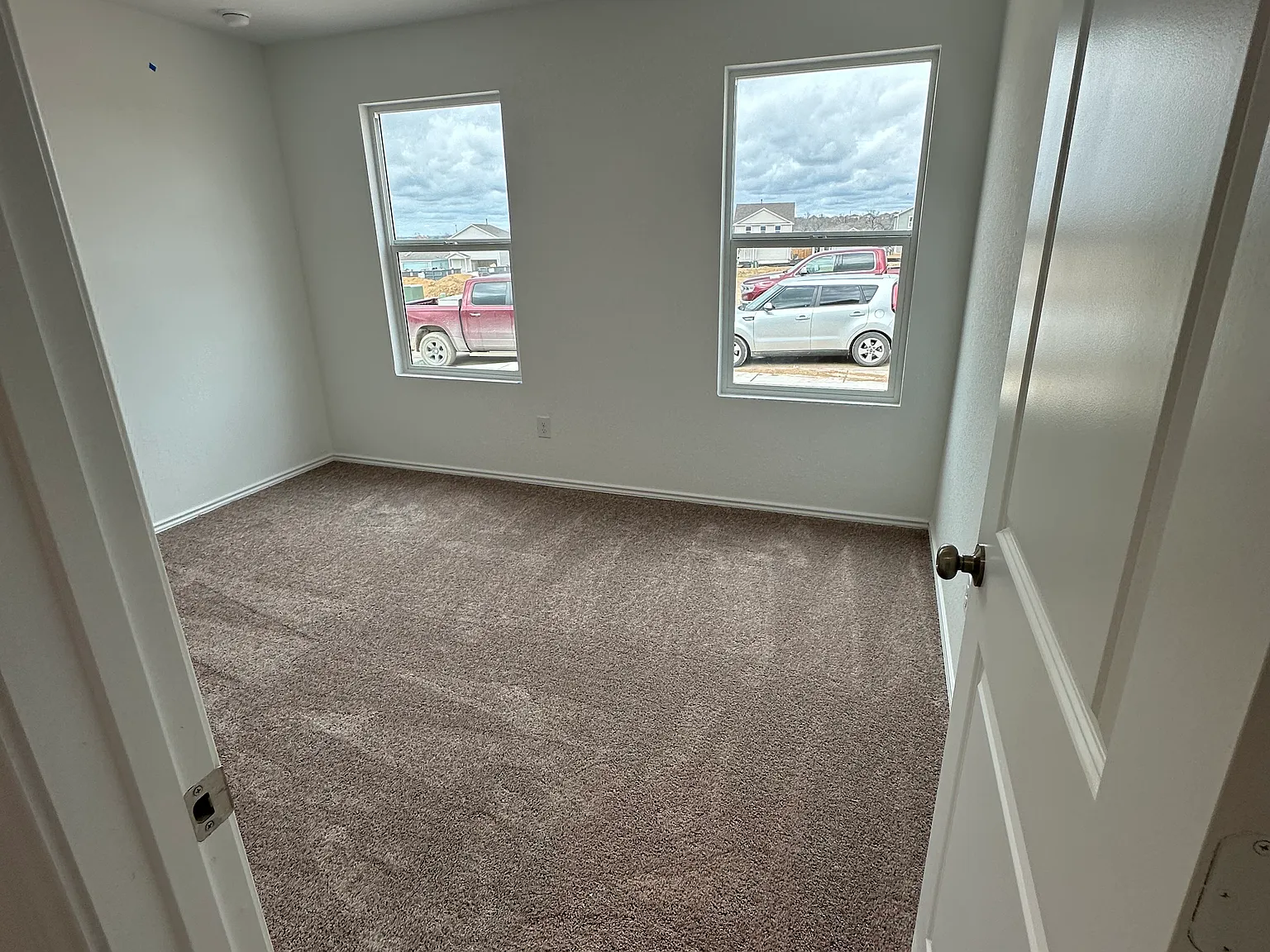 3 bed, 1230 sqft, $1,450 — Photo 3