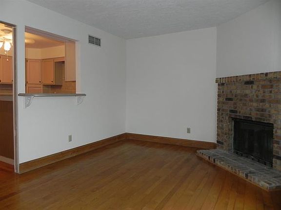 5th image of 622 S 3rd St #622