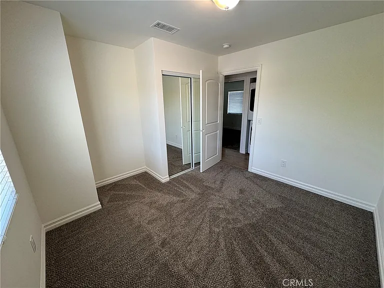 2306 N Catalina St — Photo 12