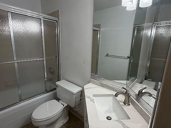 5th image of 19 S 1st St APT B1904