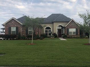 404 Victoria Ct, Thibodaux, LA 70301