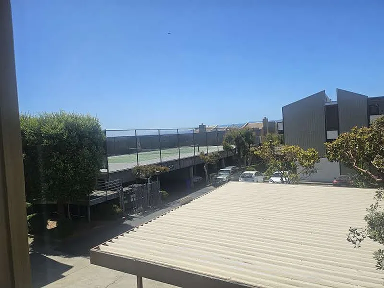 323 Brosnan Ct — Photo 4
