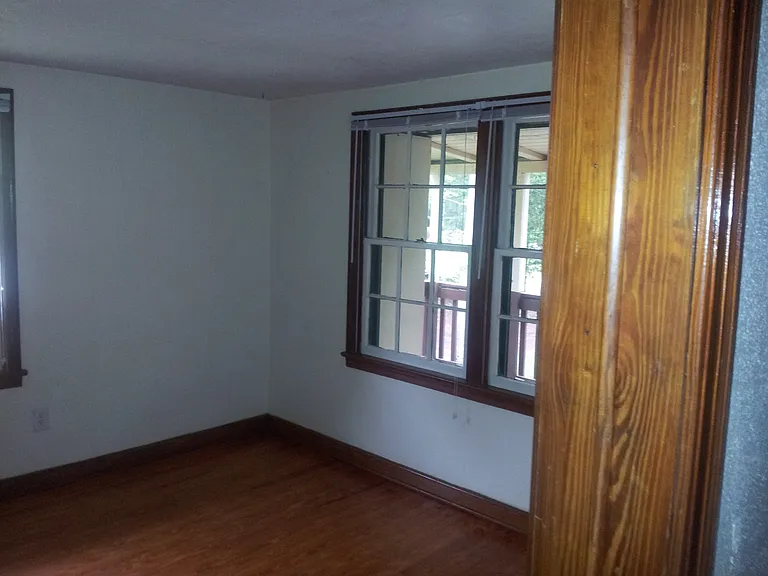 1005 NE 10th Ave — Photo 9