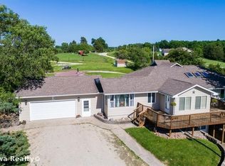 2491 225th Trl, Winterset, IA 50273