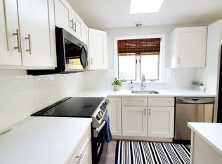 23 Oakview Cir, Westport, CT 06880