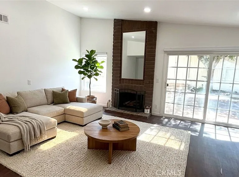 1571 Kiowa Crest Dr — Photo 7
