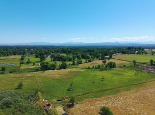 5227 Hopson Rd, Anderson, CA 96007
