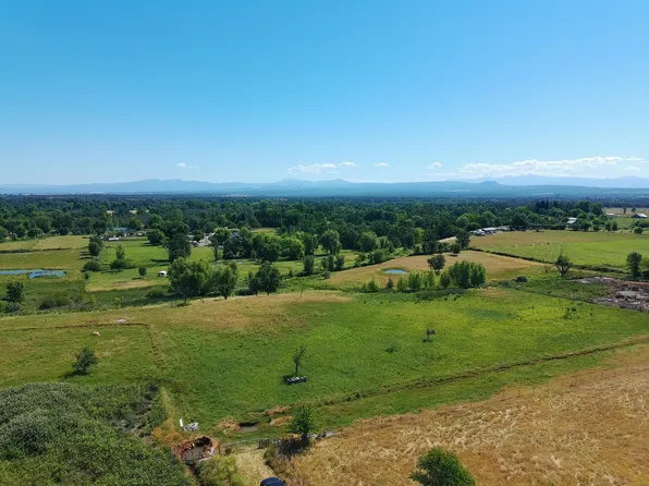 5227 Hopson Rd, Anderson, CA 96007