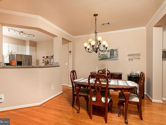 4th image of 301 High Gables Dr APT 406