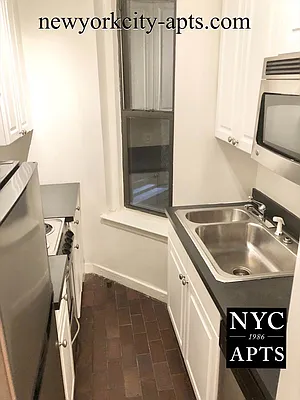 Rented by New York City Apartments | media 4